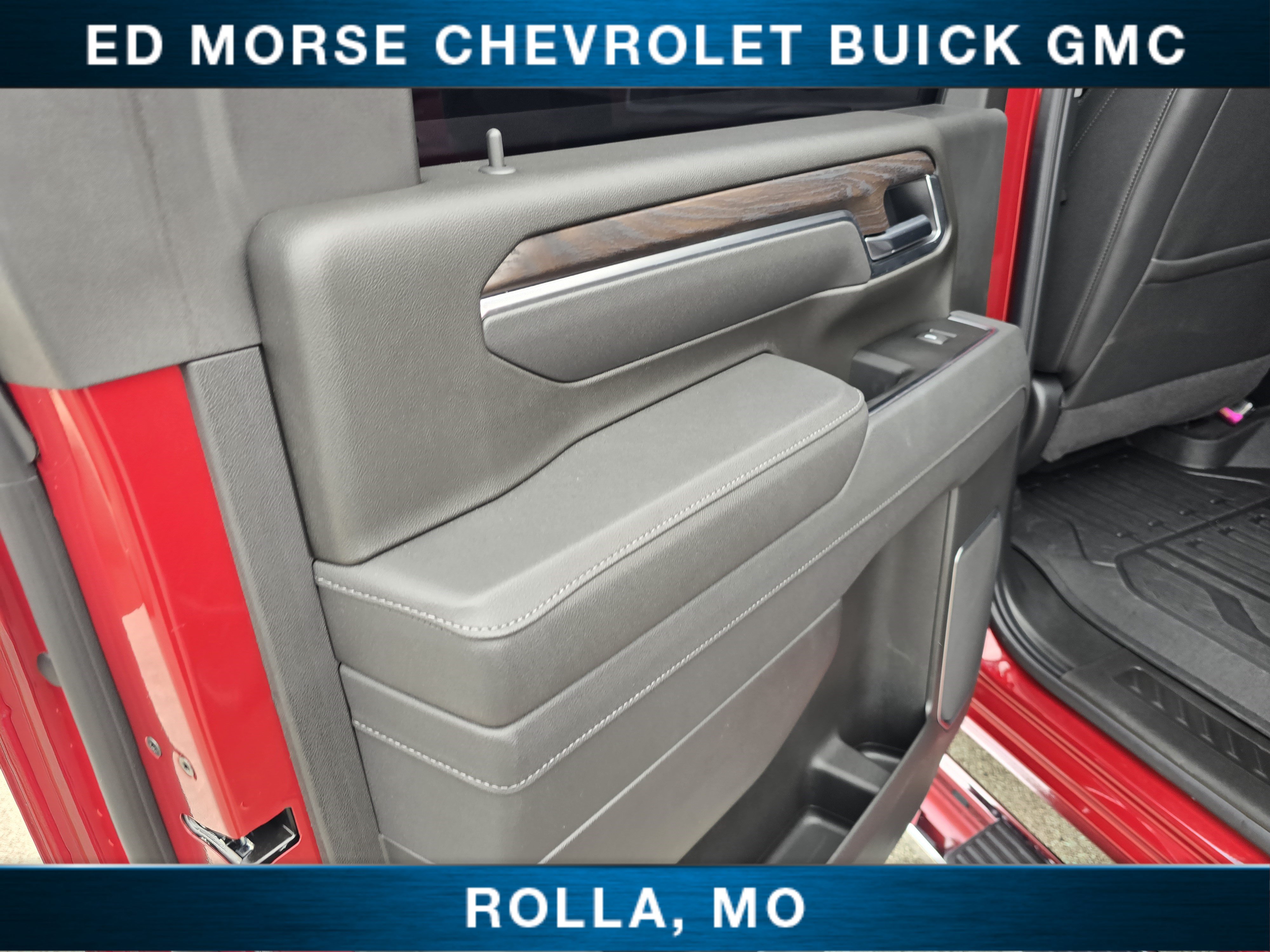 Certified 2026 GMC Sierra 2500 SLT w/ SLT Convenience Package AWD/4WD image 17