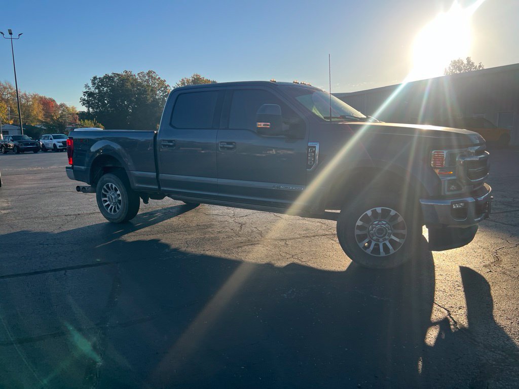 Used 2022 Ford F250 Lariat w/ Lariat Ultimate Package AWD/4WD image 2