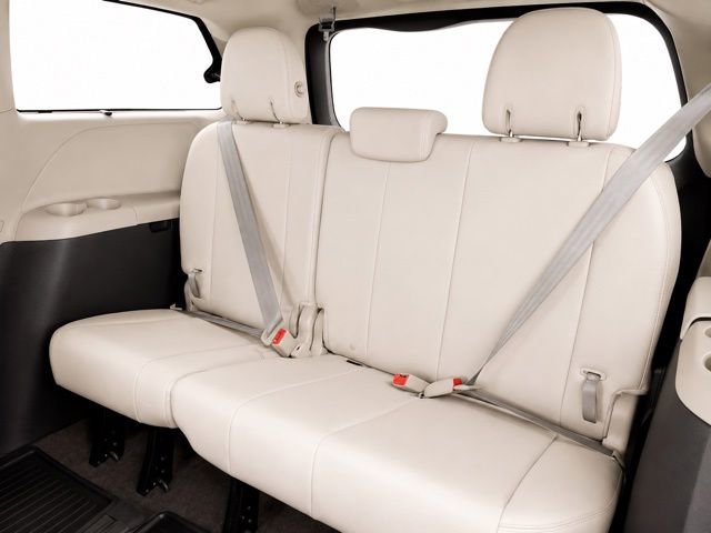 Used 2016 Toyota Sienna XLE AWD/4WD image 17