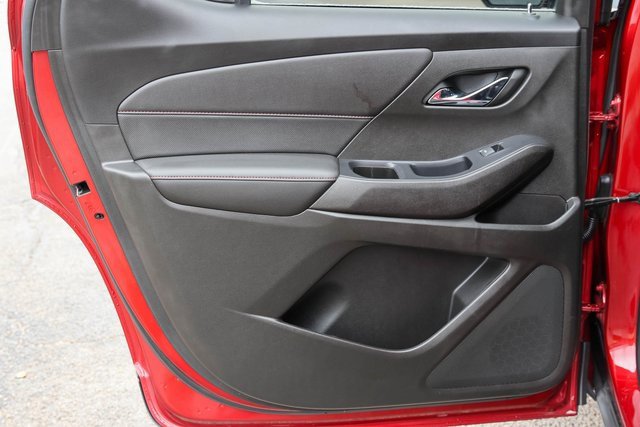 Used 2022 Chevrolet Traverse RS image 13