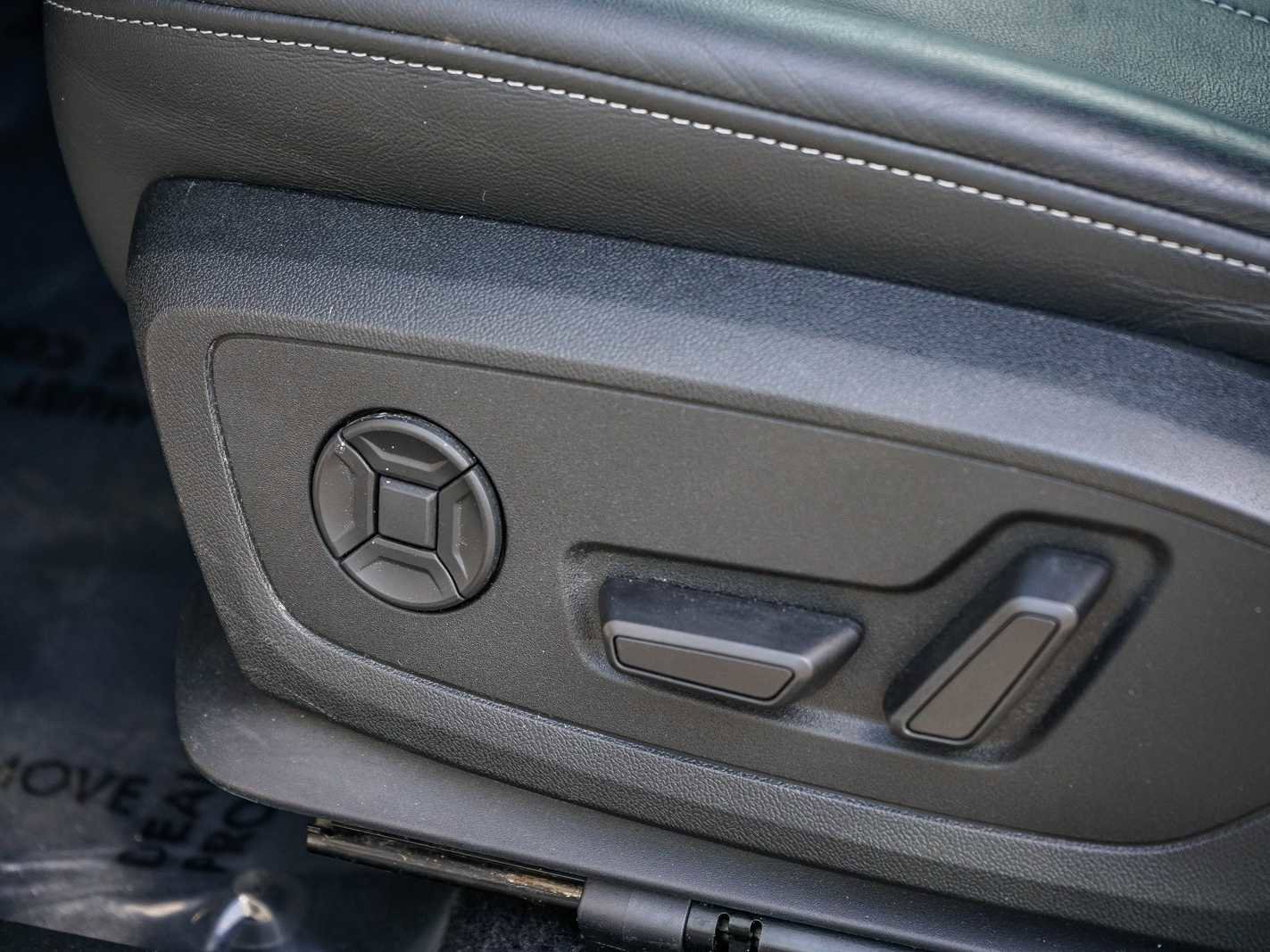 Used 2023 Audi Q4 e-tron Premium w/ Convenience Package image 20