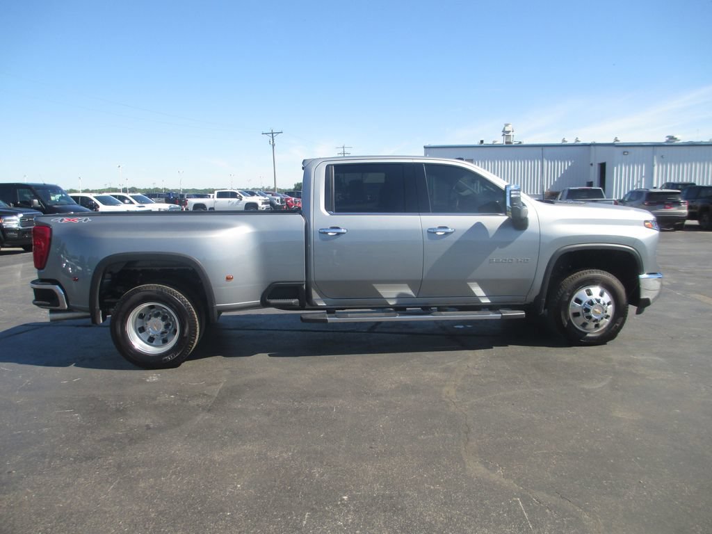 Certified 2025 Chevrolet Silverado 3500 LTZ w/ LTZ Plus Package AWD/4WD image 4