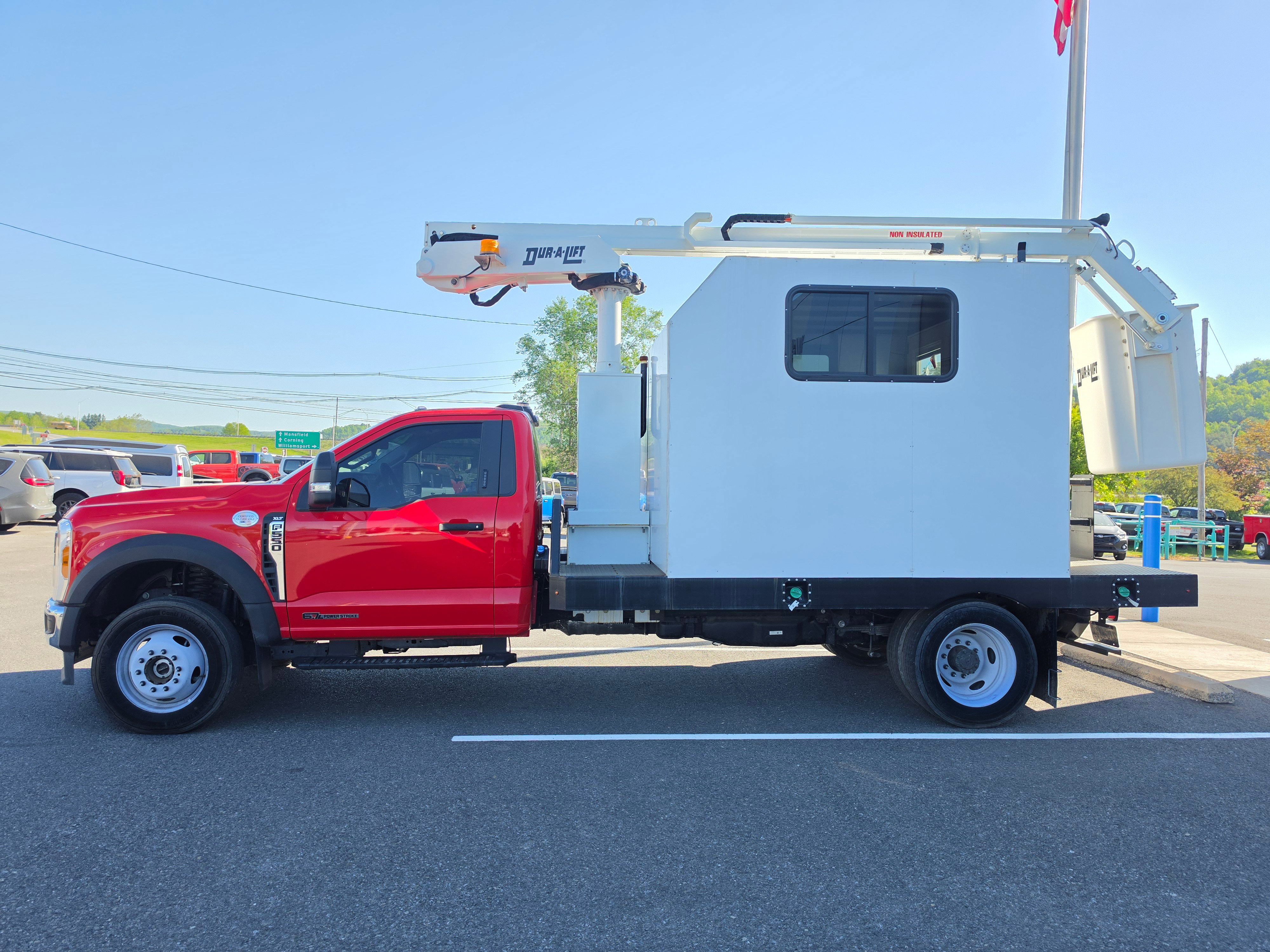 Used 2023 Ford F550 4x4 Regular Cab Super Duty w/ XLT Value Package image 7