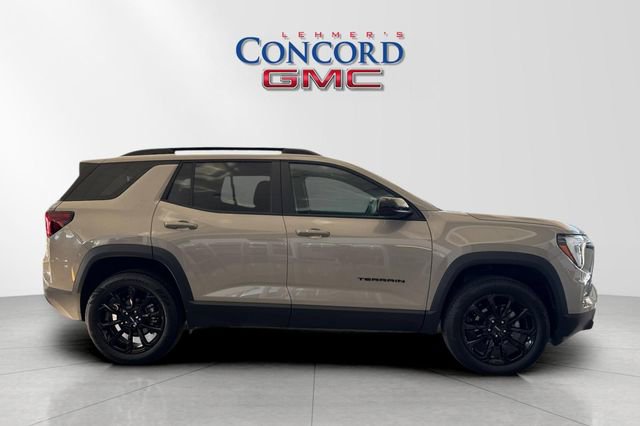 Used 2026 GMC Terrain Elevation w/ Black Edition image 3
