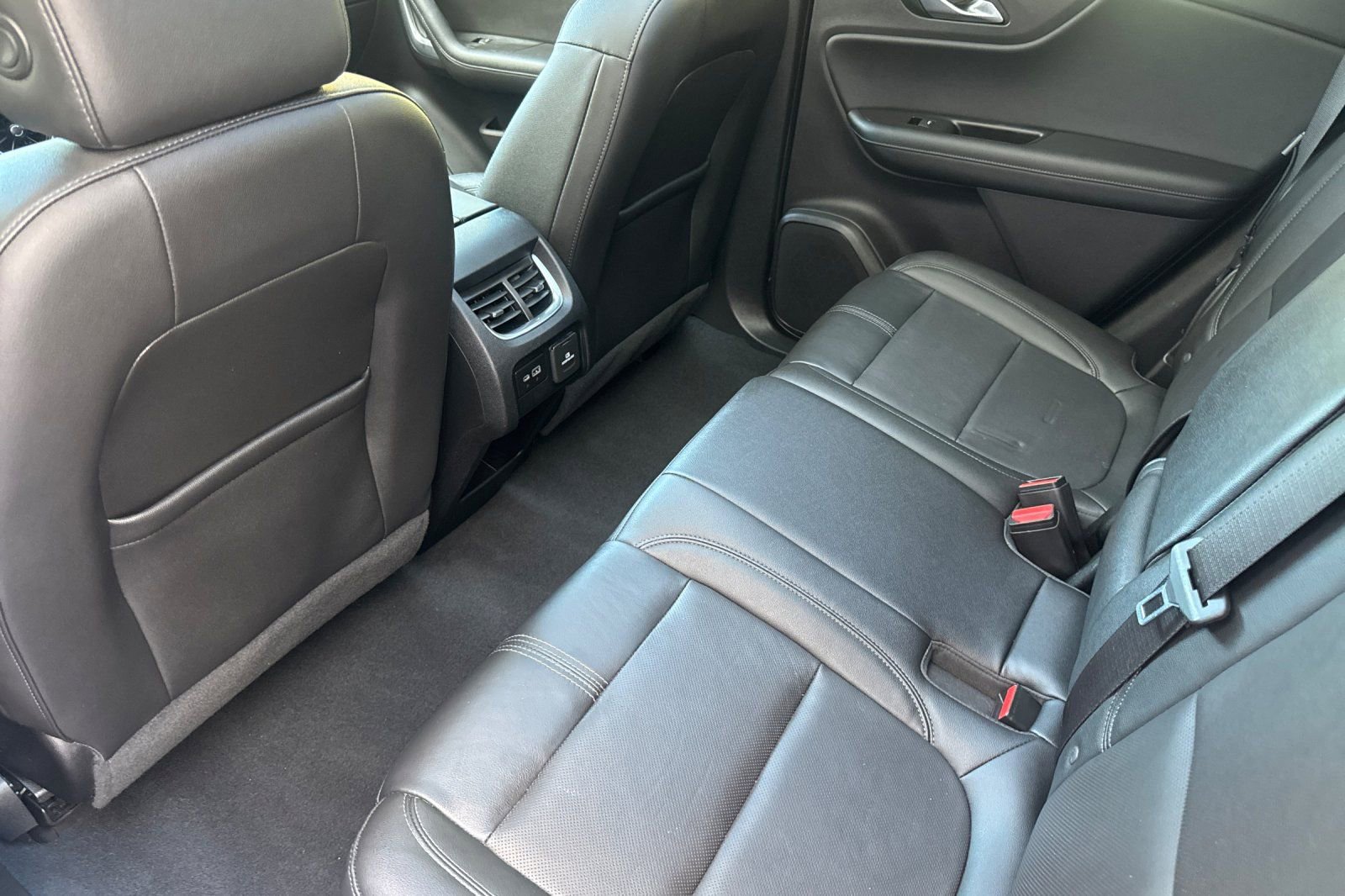 Used 2019 Chevrolet Blazer LT w/ Sun and Wheels Package AWD/4WD image 15