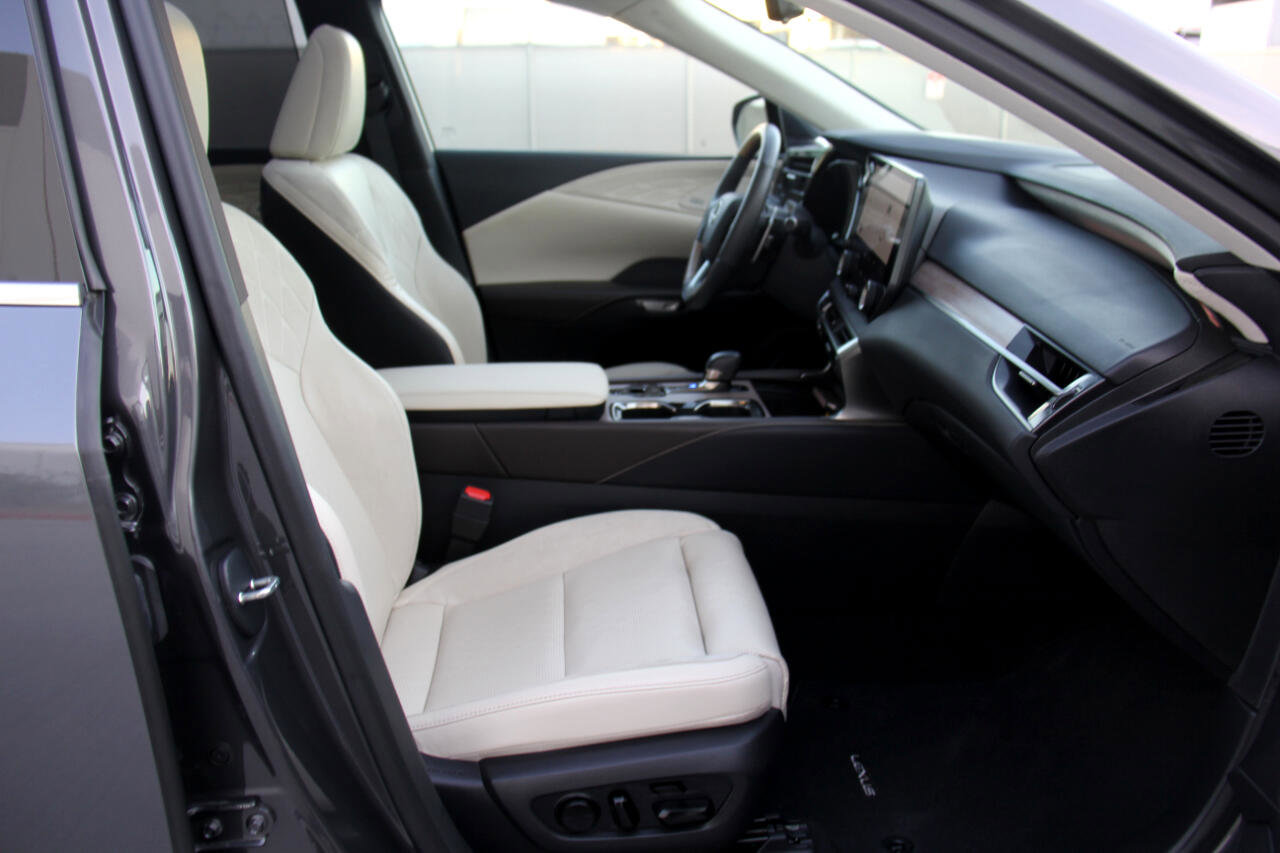Used 2024 Lexus RX 350 FWD image 32