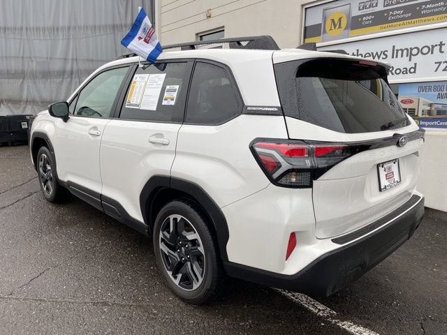 Used 2025 Subaru Forester Premium image 3