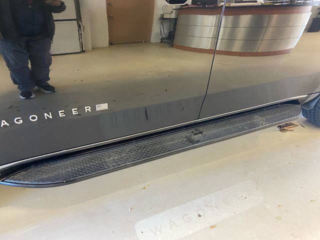 Used 2024 Jeep Wagoneer L Series II w/ Flexible Seating Group image 28