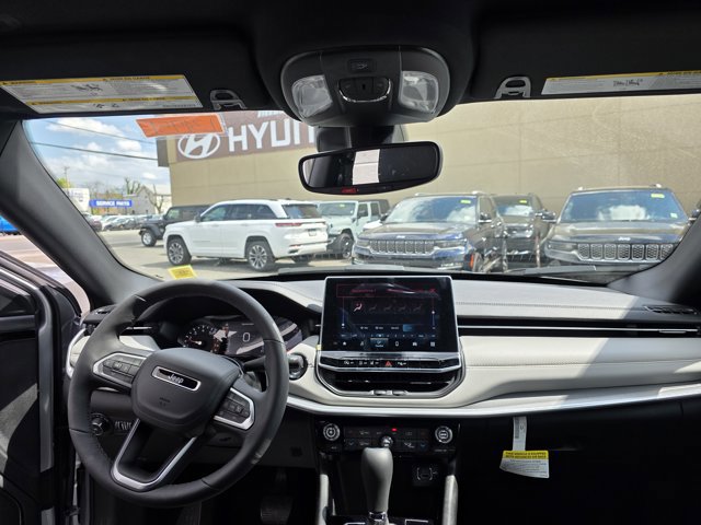 Used 2026 Jeep Compass Limited w/ Mopar All Weather Package AWD/4WD image 4