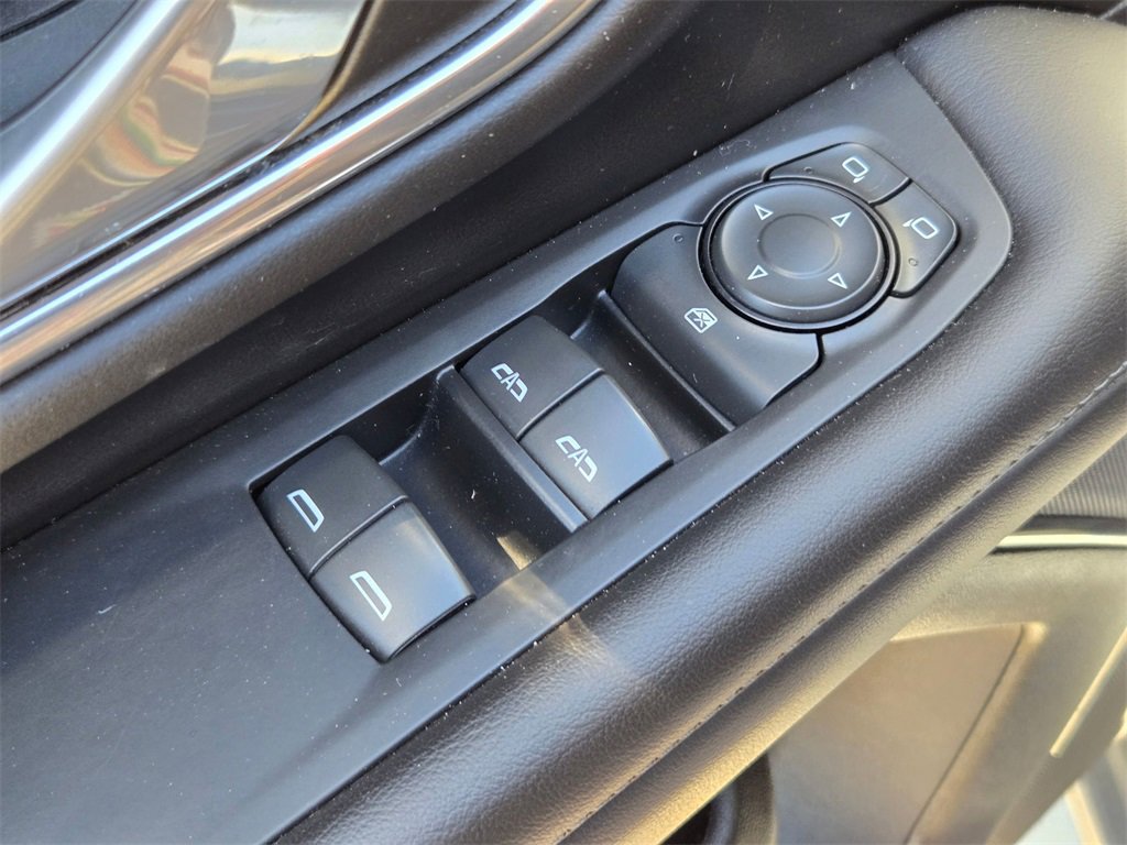 Used 2023 Chevrolet Suburban LS image 12