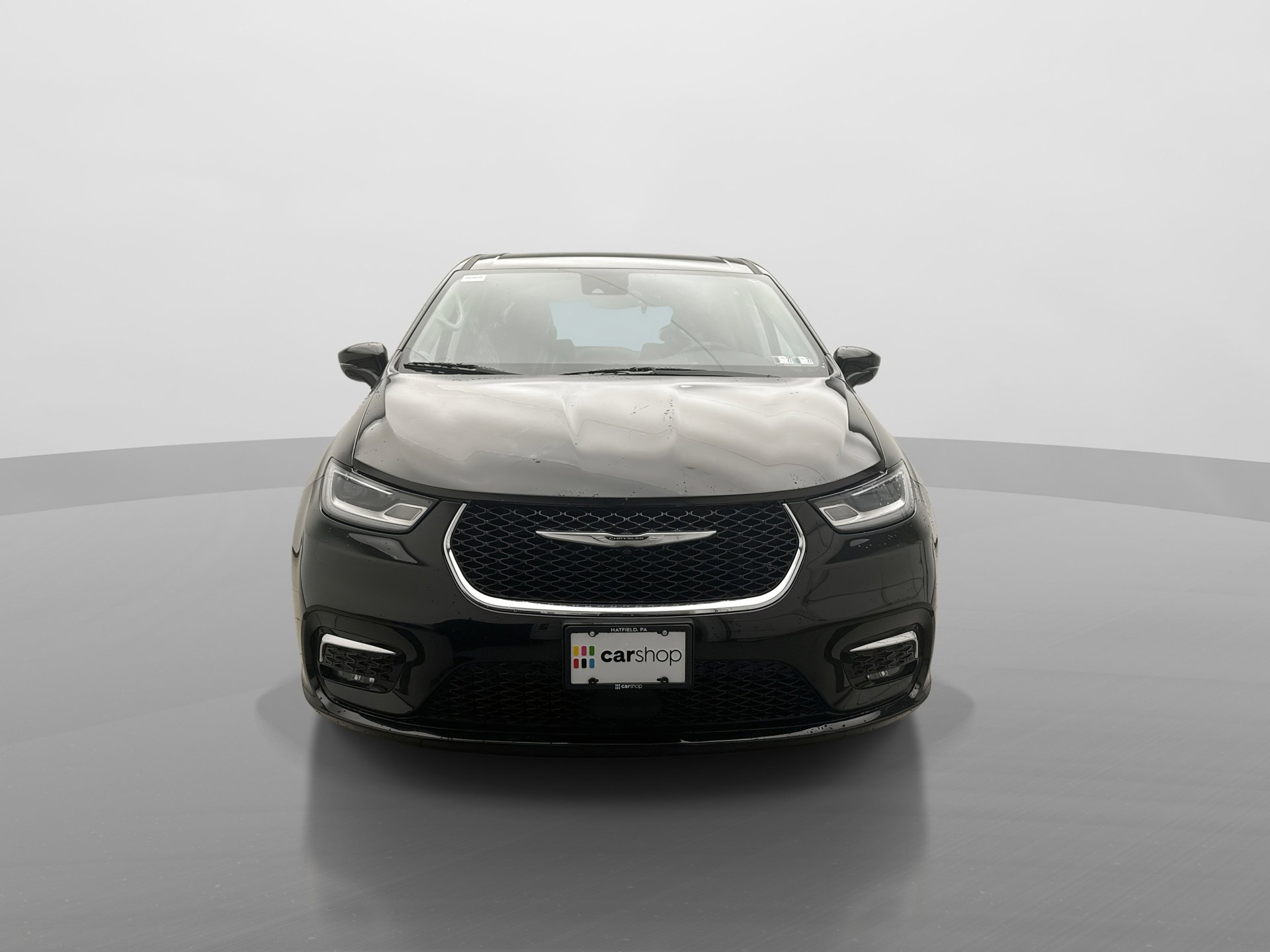Used 2024 Chrysler Pacifica Touring-L FWD image 6
