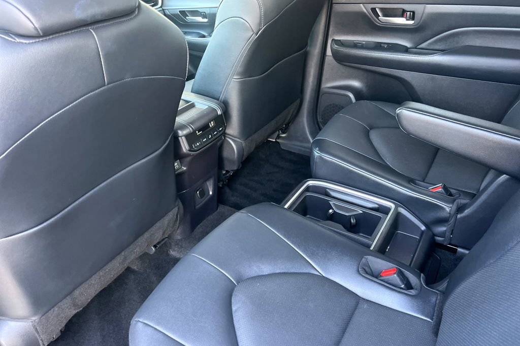 Certified 2025 Toyota Grand Highlander XLE image 14