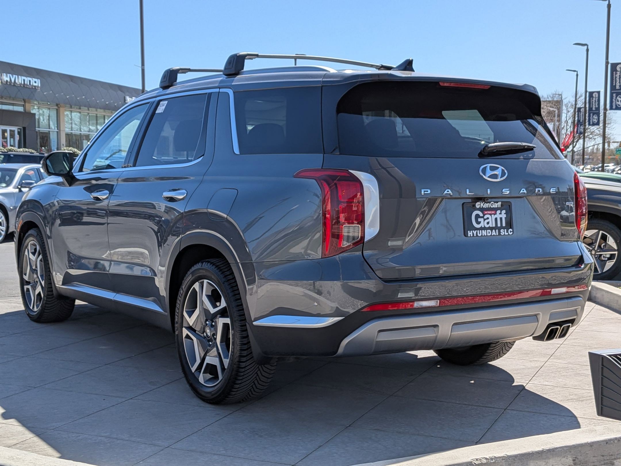 Used 2023 Hyundai Palisade Limited image 7