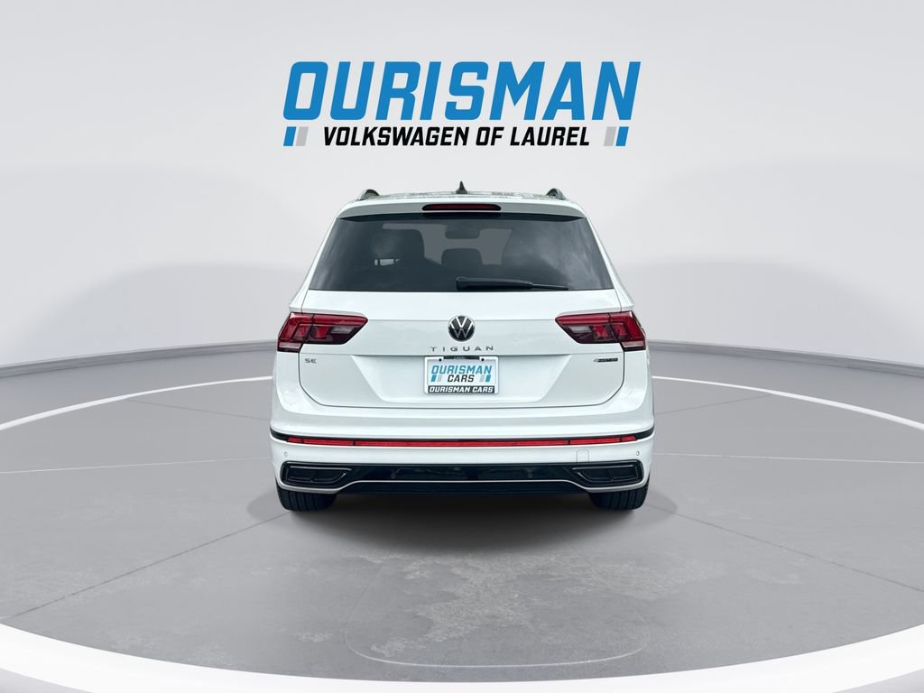 Used 2024 Volkswagen Tiguan SE R-Line AWD/4WD image 7