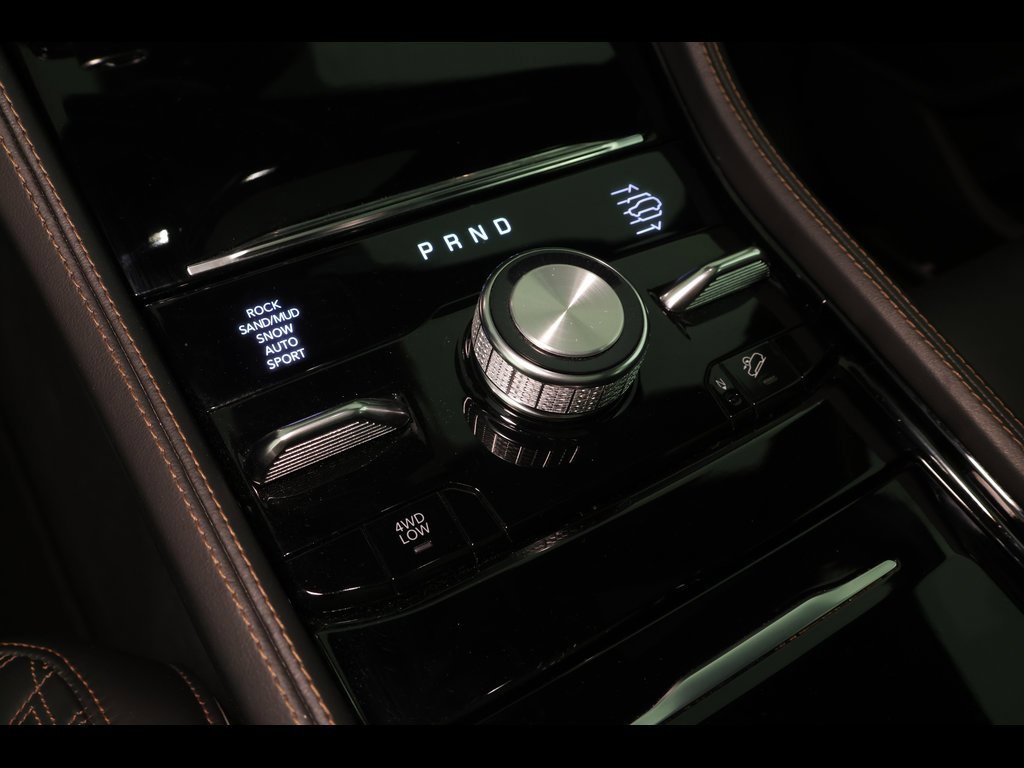 Used 2022 Jeep Grand Cherokee Summit image 16