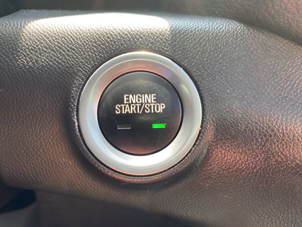 Used 2023 GMC Terrain Denali image 32