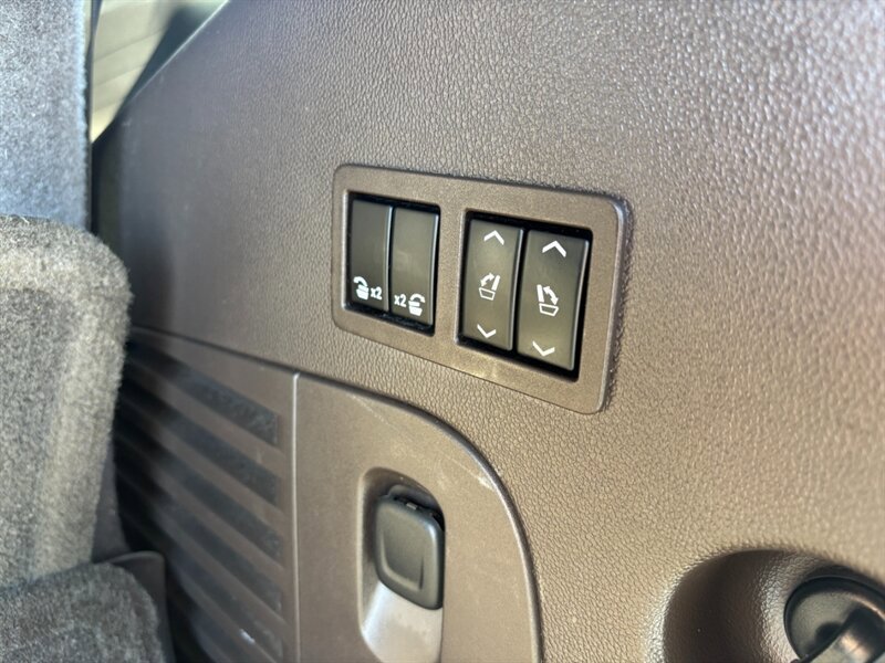 Used 2016 Chevrolet Tahoe LTZ AWD/4WD image 20