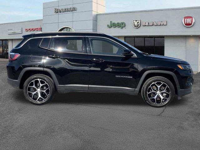 Used 2024 Jeep Compass Limited AWD/4WD image 8