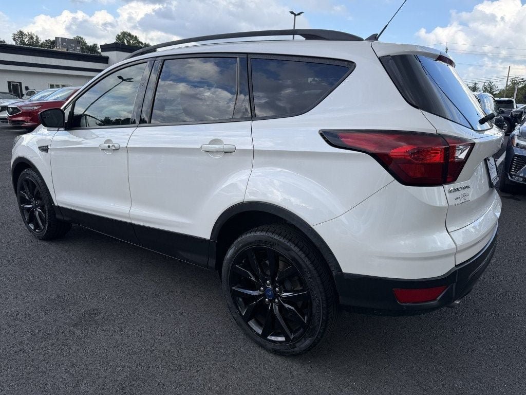 Used 2019 Ford Escape SE FWD image 7