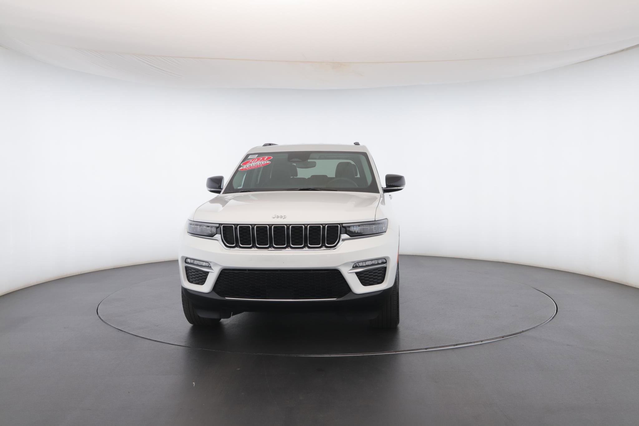 Used 2023 Jeep Grand Cherokee Limited image 35