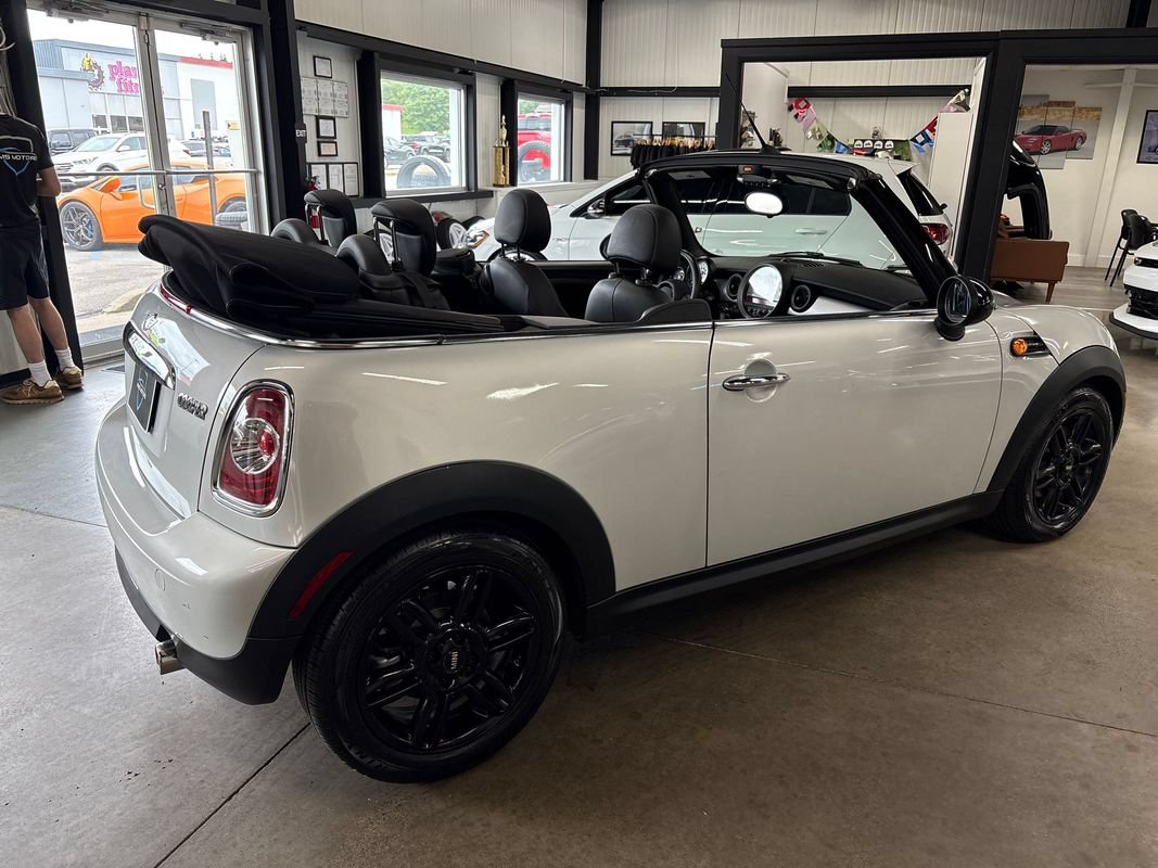 Used 2013 MINI Cooper Convertible FWD image 15