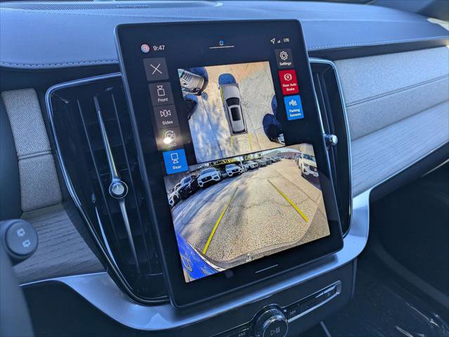 New 2026 Volvo XC90 T8 Plus w/ Protection Package Premier image 10