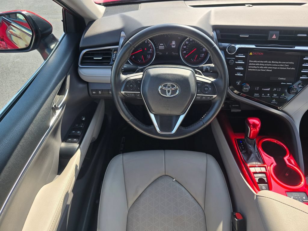 Used 2019 Toyota Camry XSE FWD image 17