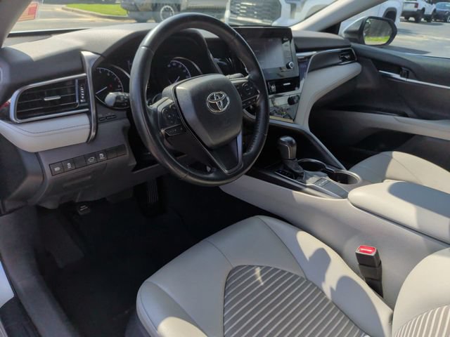 Used 2023 Toyota Camry SE FWD image 17