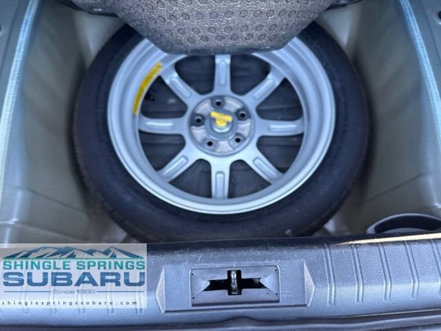 Used 2015 Subaru Legacy 2.5i Premium w/ Moonroof Package AWD/4WD image 17