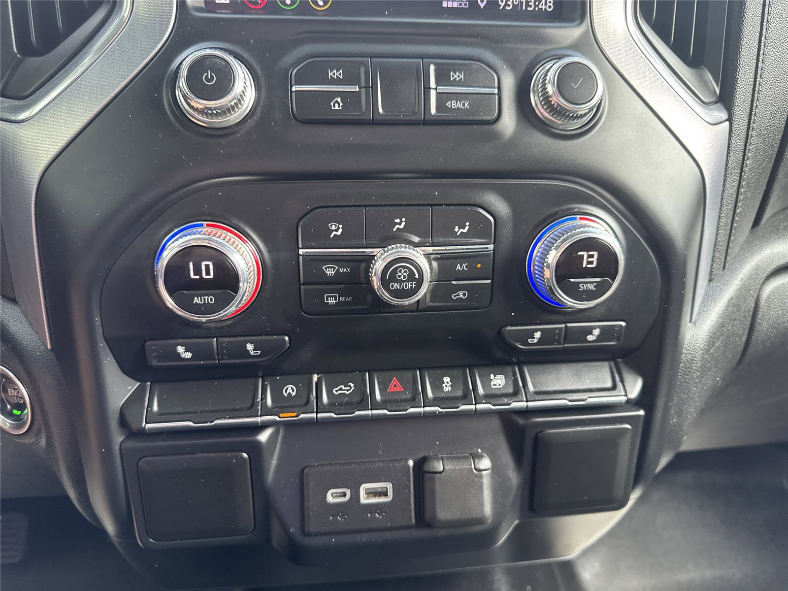 Used 2020 GMC Sierra 1500 SLE w/ SLE Value Package image 26