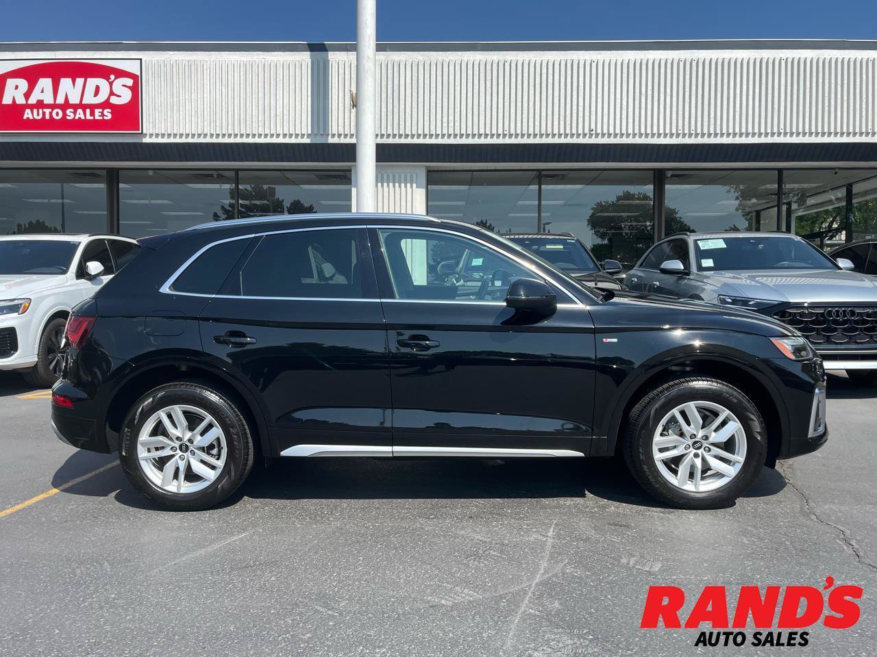 Used 2024 Audi Q5 2.0T Premium w/ Convenience Package