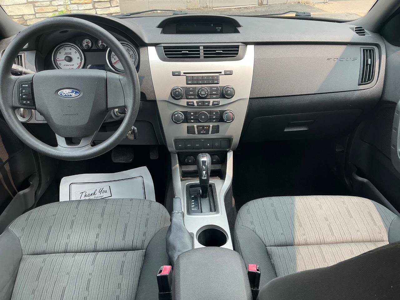 Used 2010 Ford Focus SE FWD image 16
