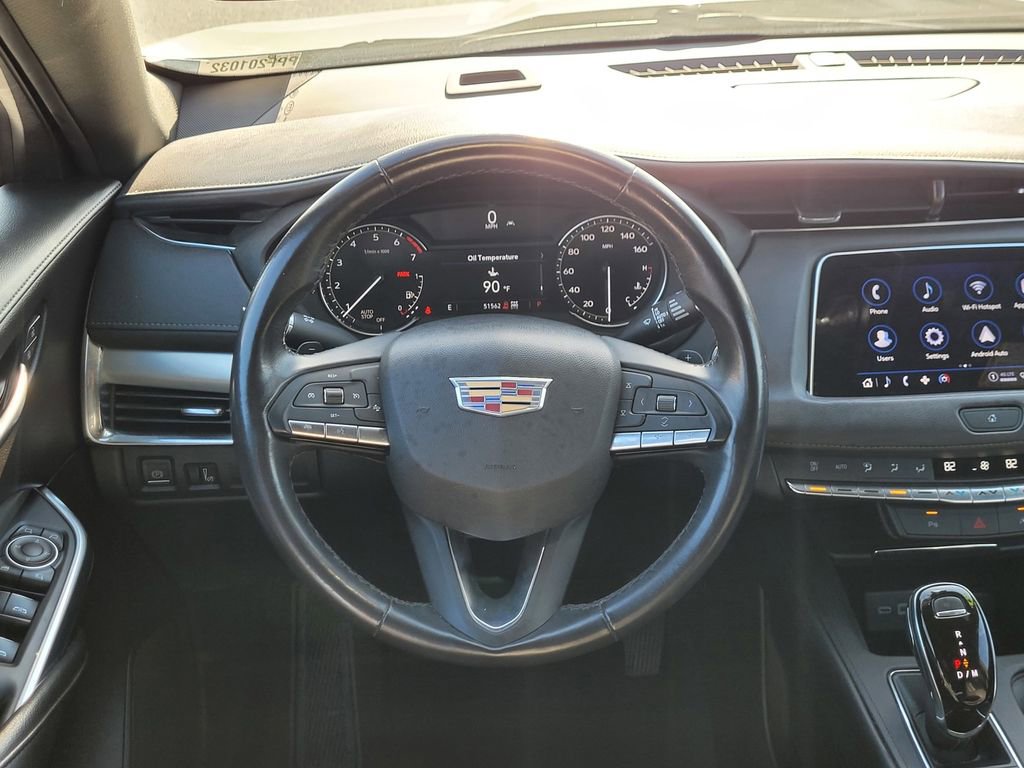 Used 2023 Cadillac XT4 Premium Luxury image 11