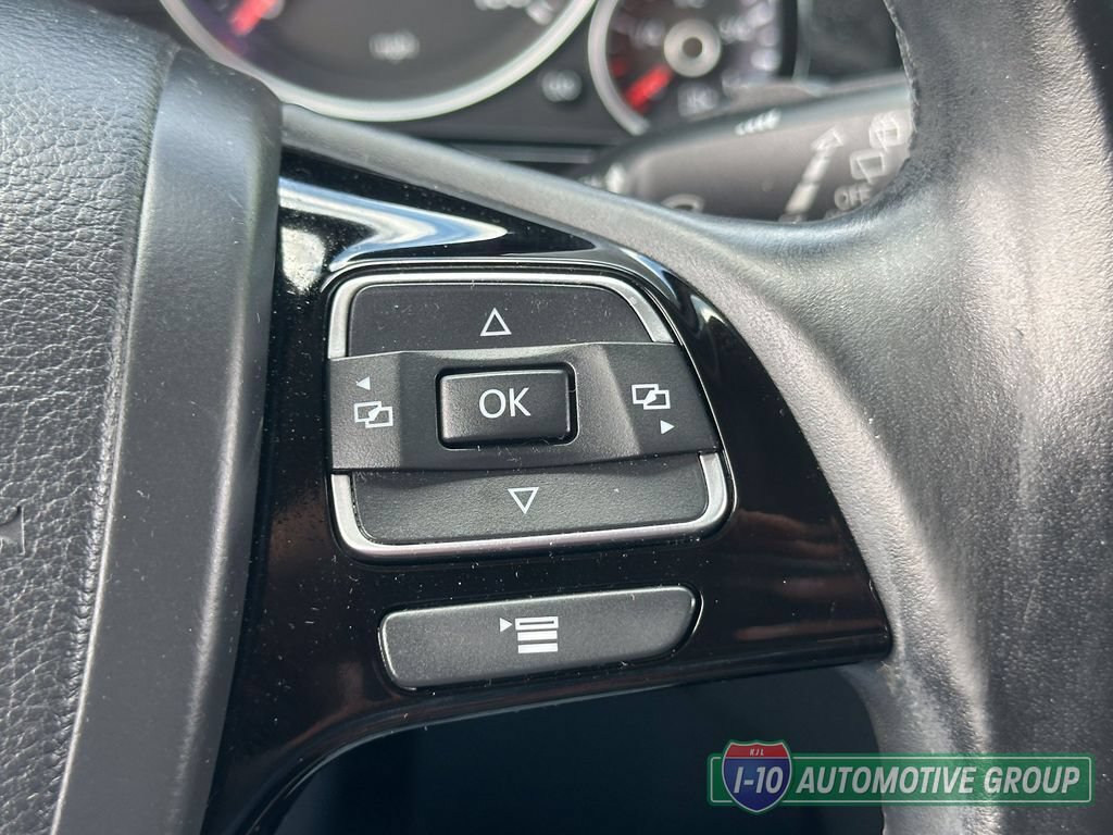 Used 2013 Volkswagen Touareg Sport AWD/4WD image 24