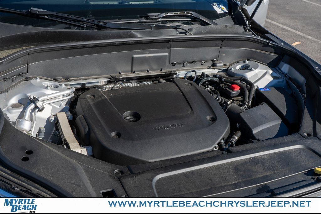 Used 2023 Volvo XC90 B6 Plus image 32