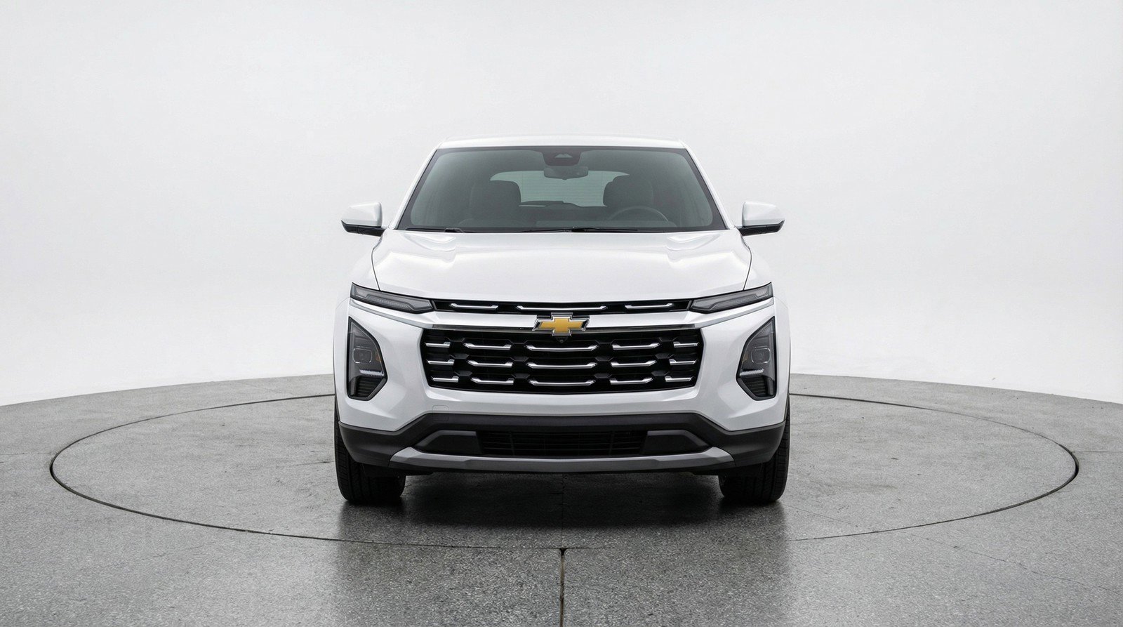 Used 2025 Chevrolet Equinox LT FWD image 2
