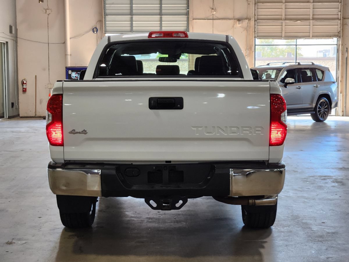 Used 2018 Toyota Tundra Limited AWD/4WD image 10