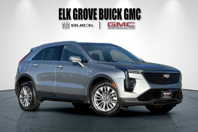 Used 2024 Cadillac XT4 Premium Luxury image 2