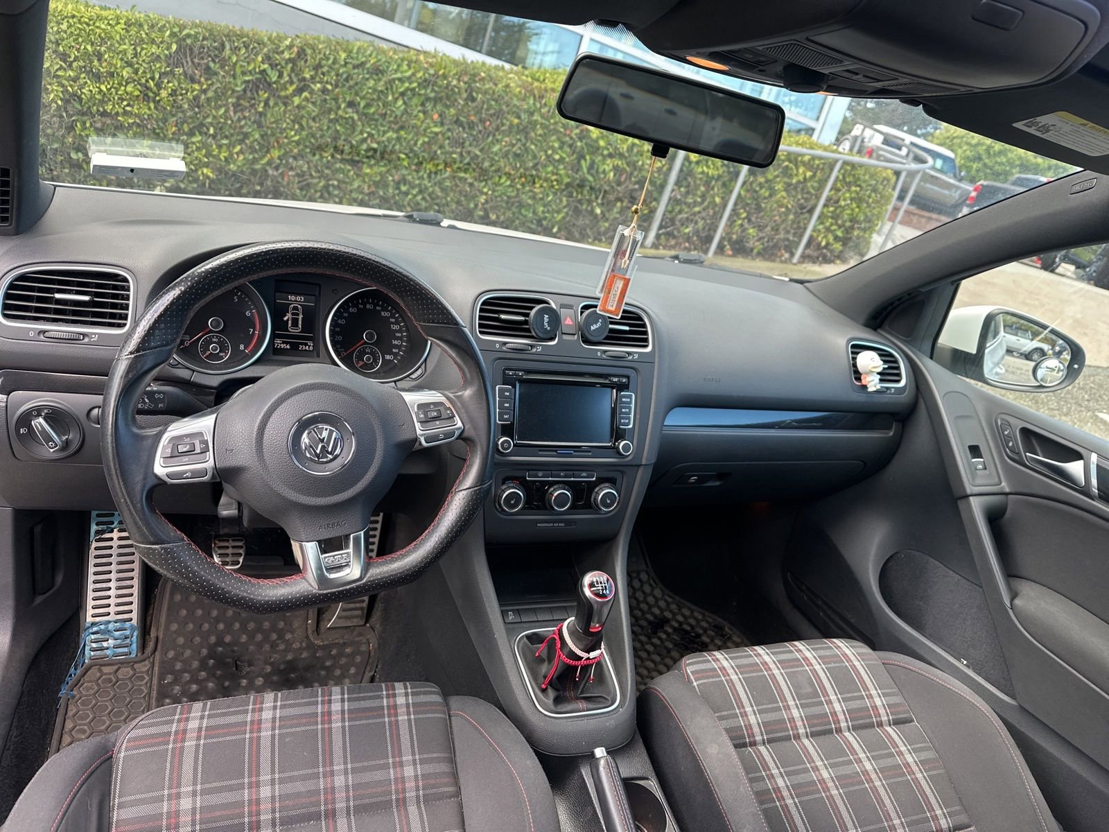 Used 2011 Volkswagen GTI 2-Door FWD image 9