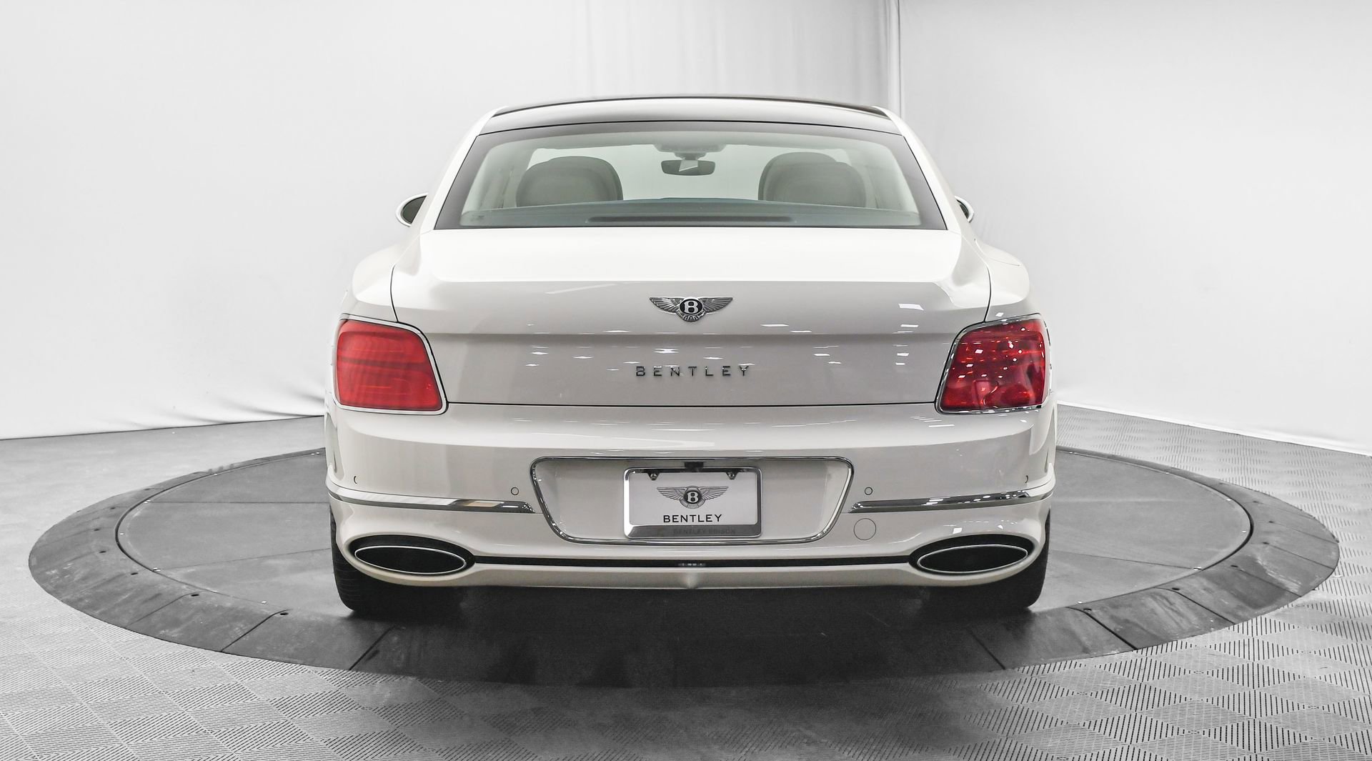 New 2026 Bentley Flying Spur Plug-In Hybrid AWD/4WD image 10