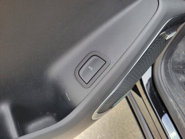 Used 2025 Chevrolet Traverse High Country w/ LPO, Floor Liner Package image 30