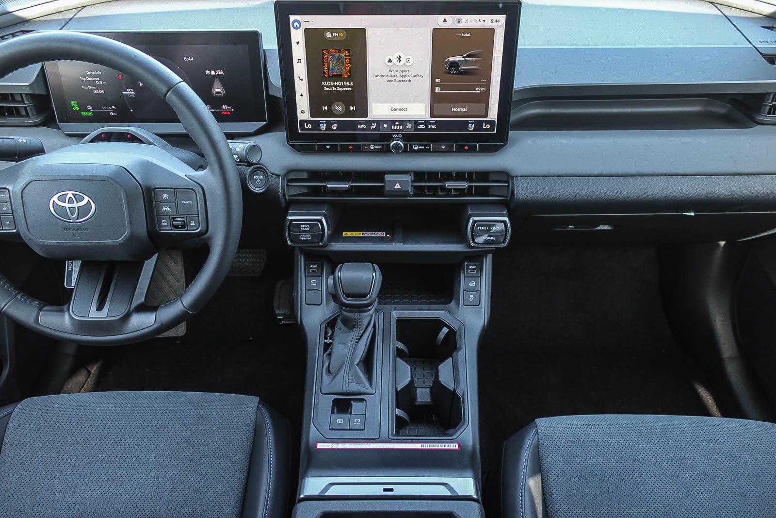 New 2026 Toyota RAV4 XSE AWD/4WD image 15
