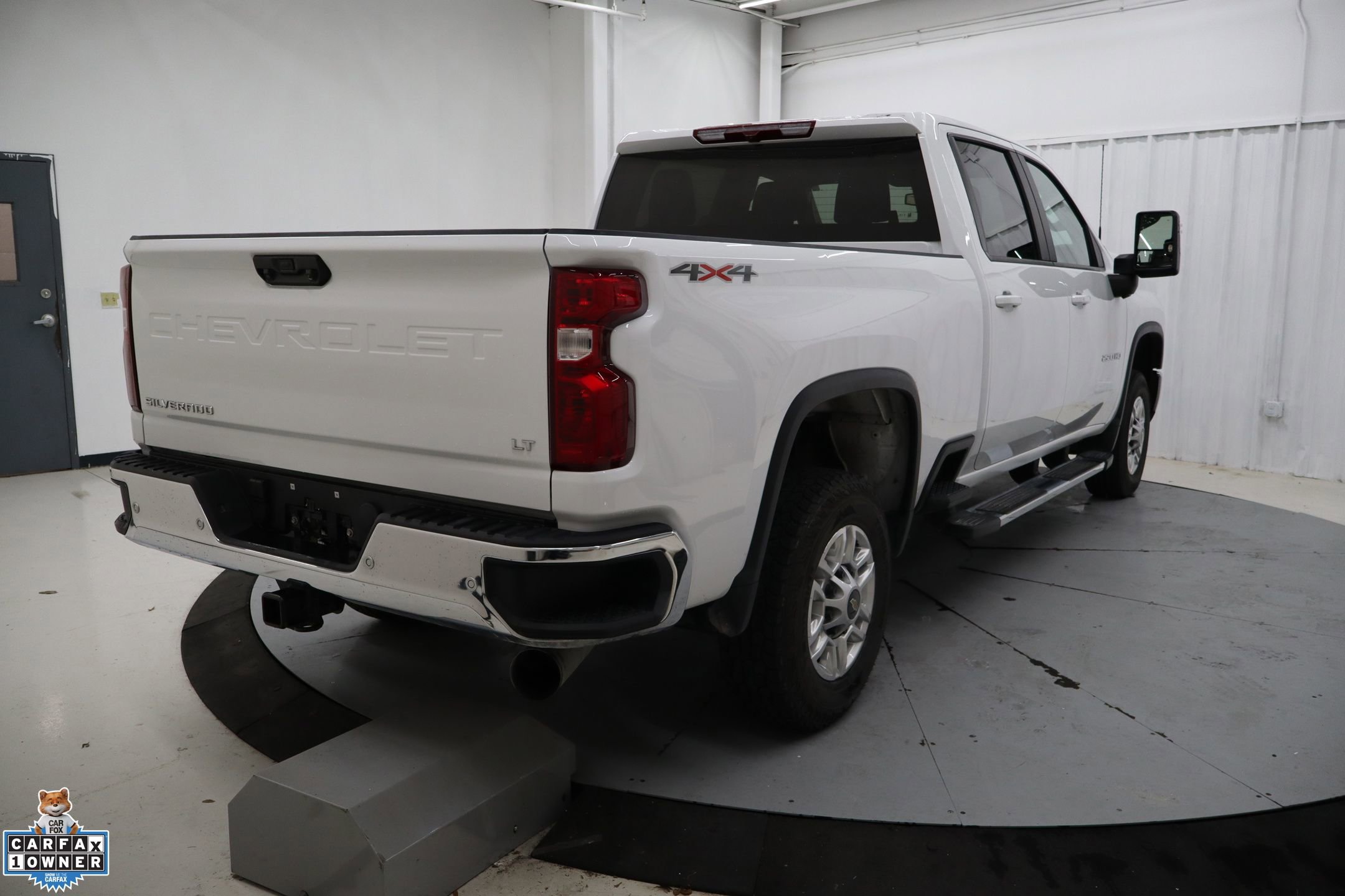 Used 2025 Chevrolet Silverado 2500 LT w/ Safety Package image 2