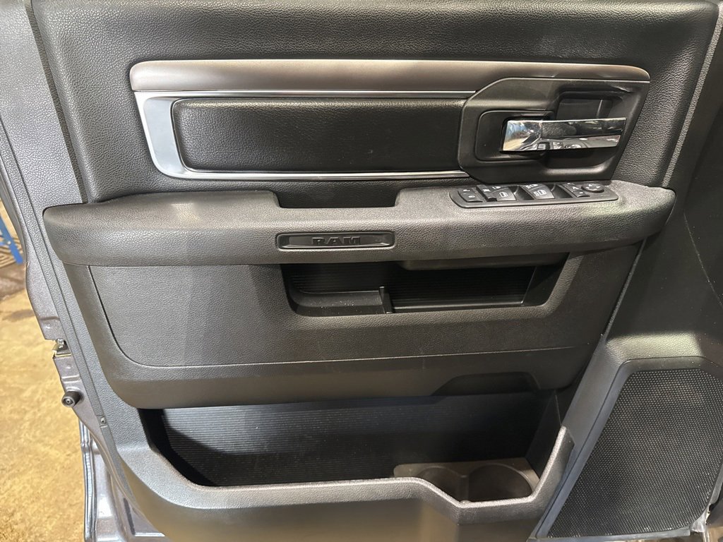 Used 2021 RAM 1500 Classic Warlock image 13