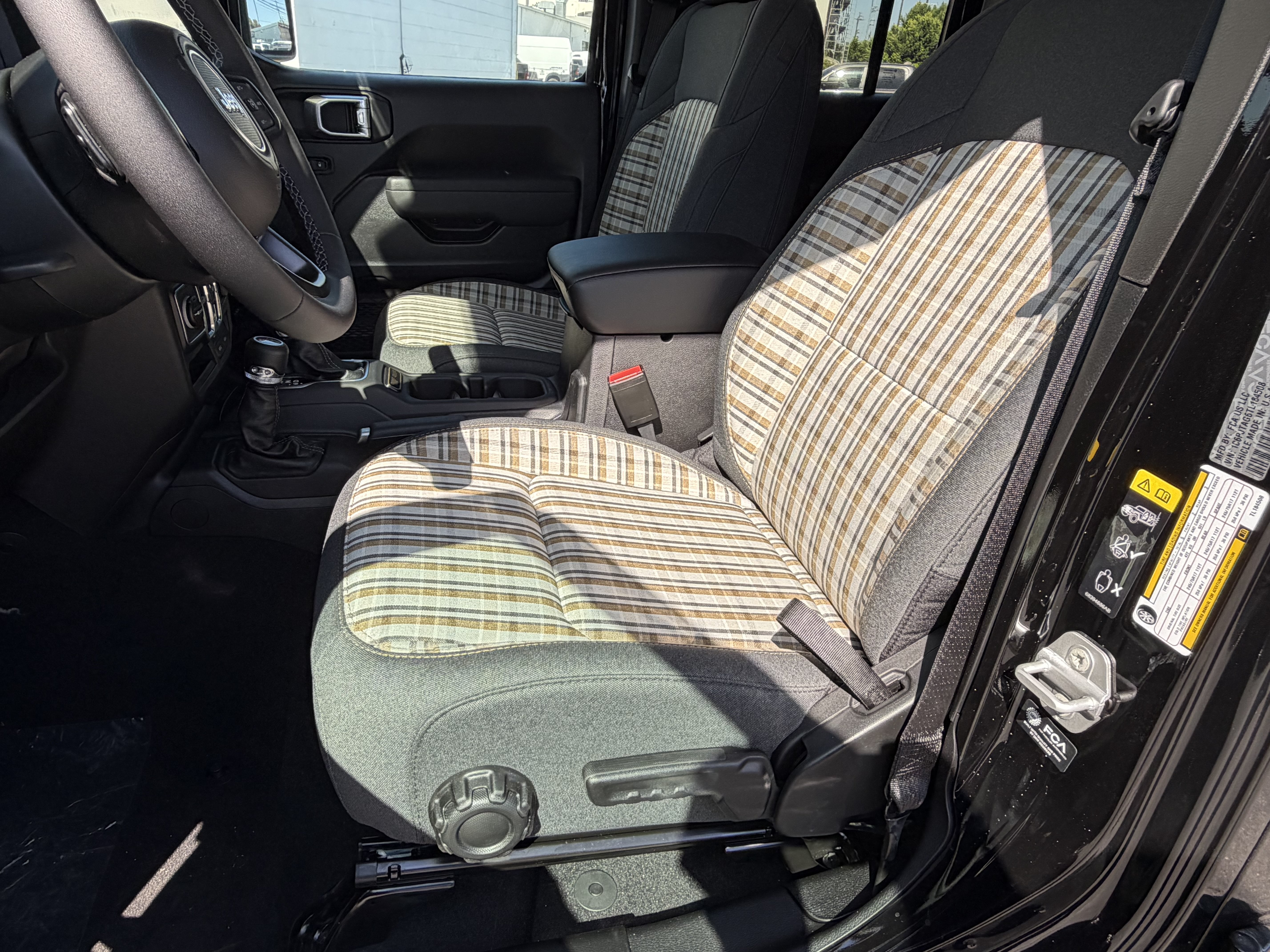 New 2026 Jeep Gladiator Sport AWD/4WD image 17