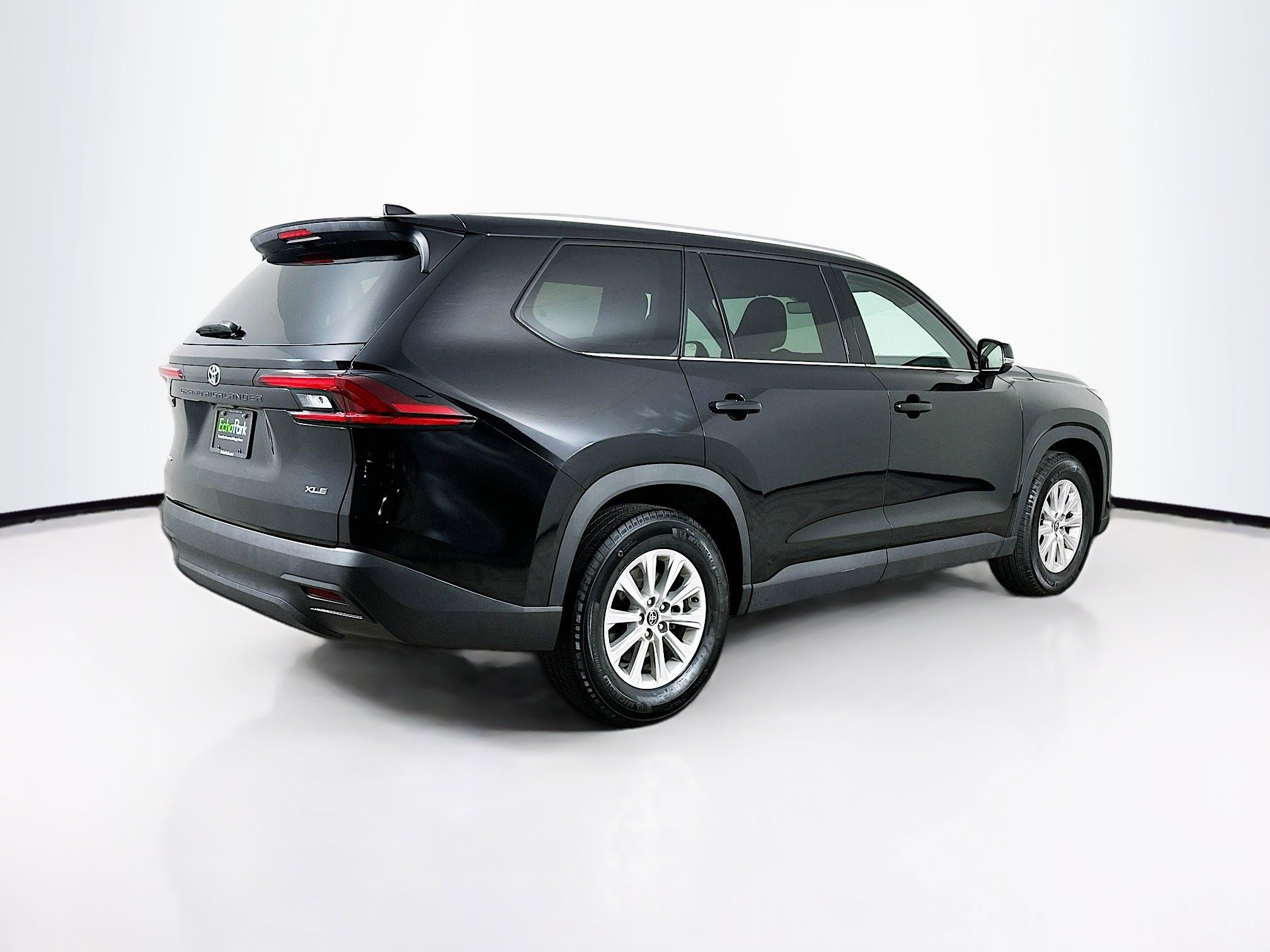 Used 2025 Toyota Grand Highlander AWD image 9