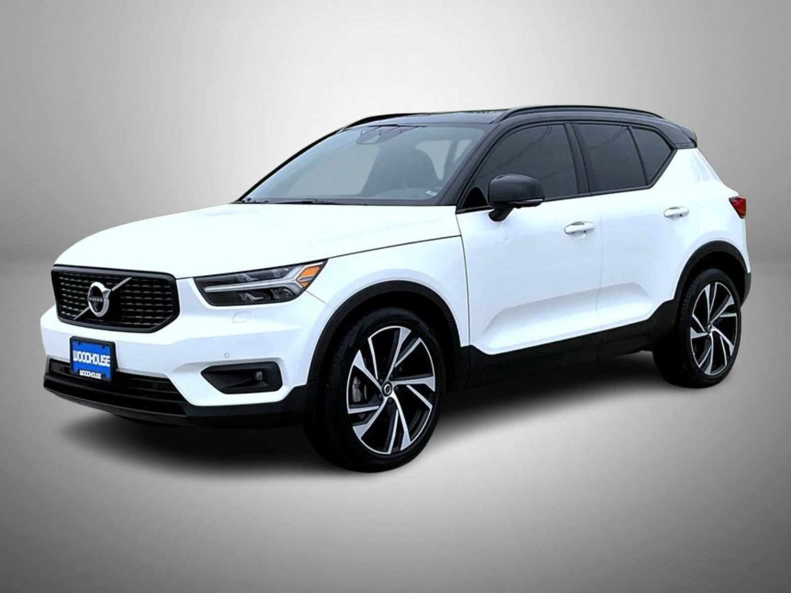 Used 2020 Volvo XC40 T5 R-Design