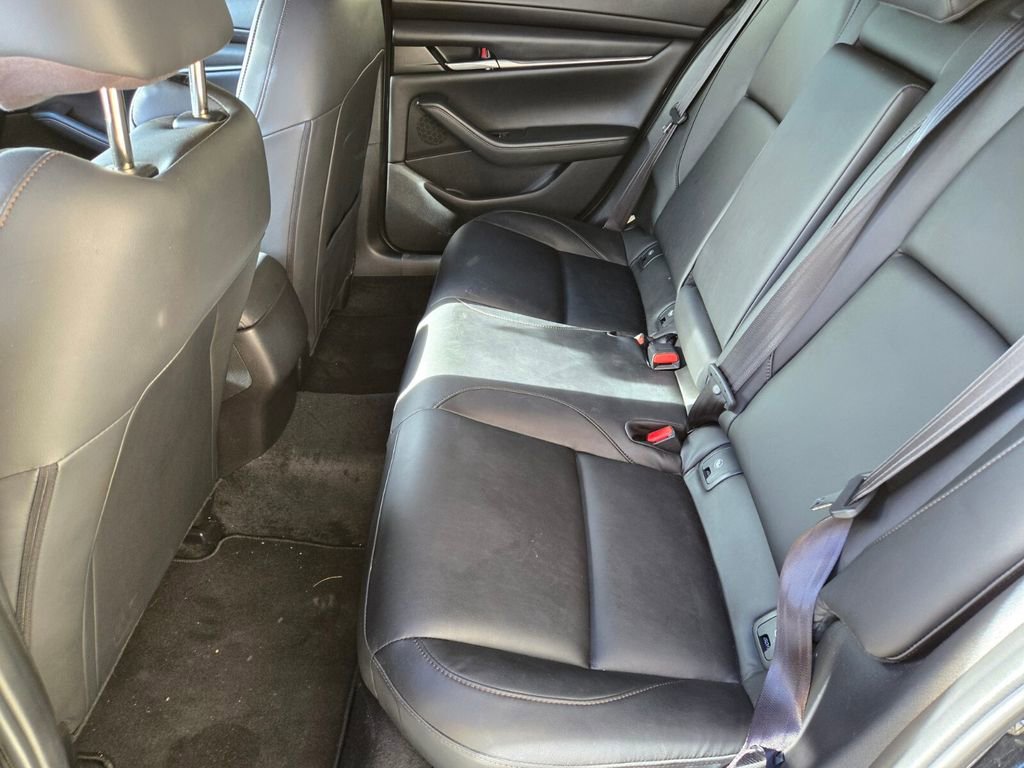 Used 2022 MAZDA MAZDA3 s image 8
