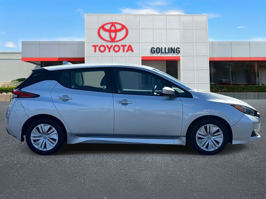 Used 2023 Nissan Leaf S FWD image 6