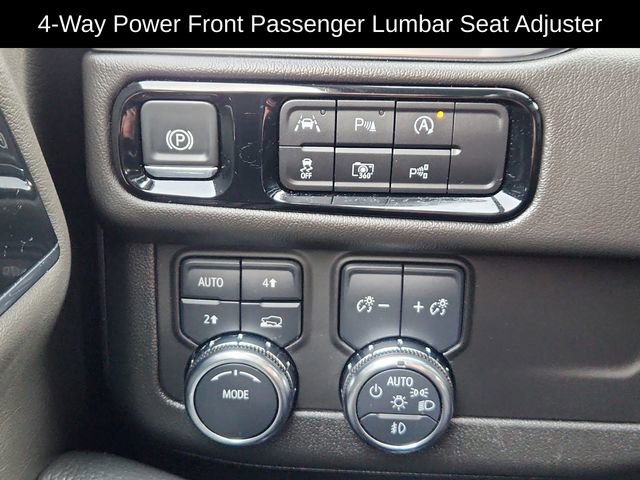 Used 2025 GMC Yukon XL Denali image 41